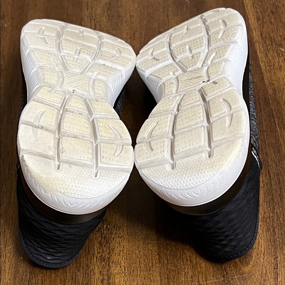 Women's Skechers Slip Ins Summits Dazzling Haze Sneakers in Black Size 7.5 - Picture 14 of 14